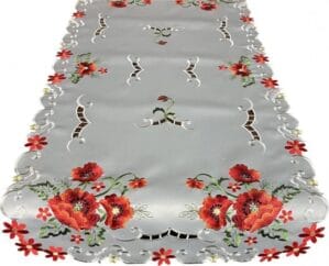 Szürke asztalterítő pipacshímzéssel Szélesség: 80cm | Hossz: 140cm
