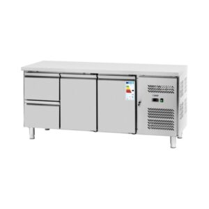 Hűtőpult - 417 l - 2 x GN 1/2 + 2 rekesz - 179 x 70 cm - Royal Catering