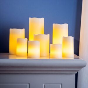 8 Db Led-Es Gyertya Szettben Fehér Átmérő 5 Cm - Magasság 6/7/8/9 Cm