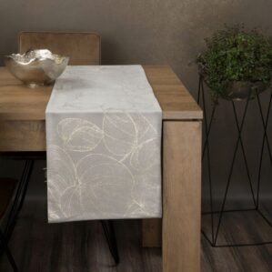 Bársony asztalterítő középen fényes szürke levélnyomatokkal Szélesség: 35 cm | Hossz: 140 cm