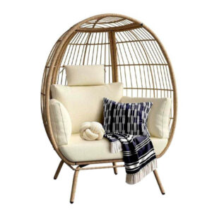 Fonott fotel párnával – Timeless Garden